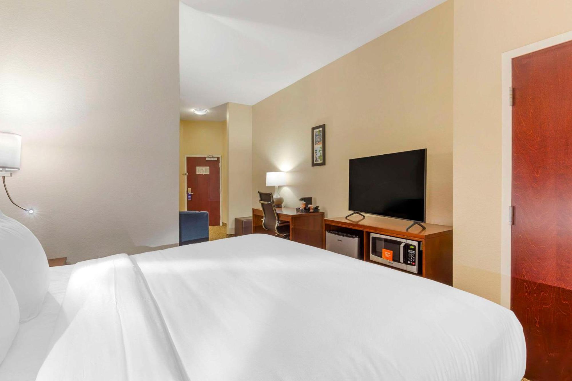 Comfort Suites Wilson - I - 95 Eksteriør billede