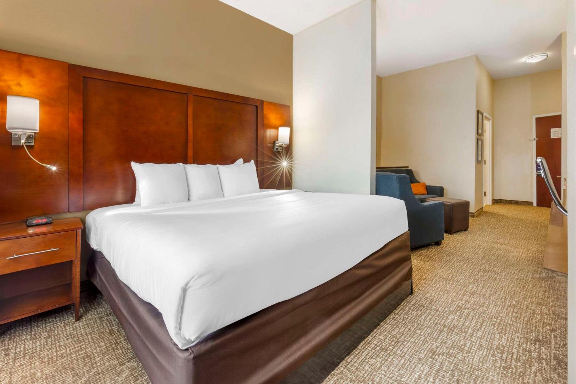 Comfort Suites Wilson - I - 95 Eksteriør billede