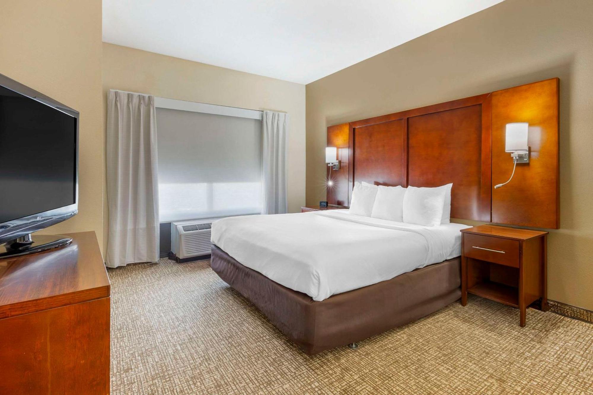 Comfort Suites Wilson - I - 95 Eksteriør billede